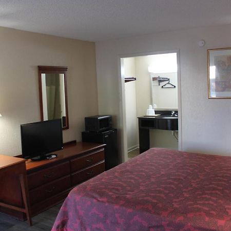 Travel Inn Of Buford Extérieur photo