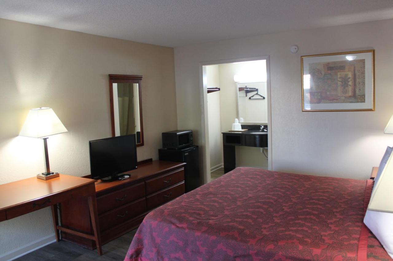 Travel Inn Of Buford Extérieur photo